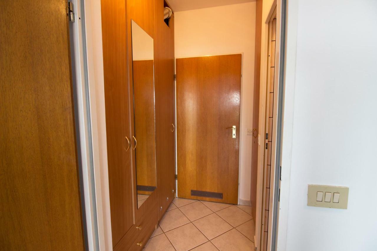 Apartman Studio Lägenhet Pula Exteriör bild