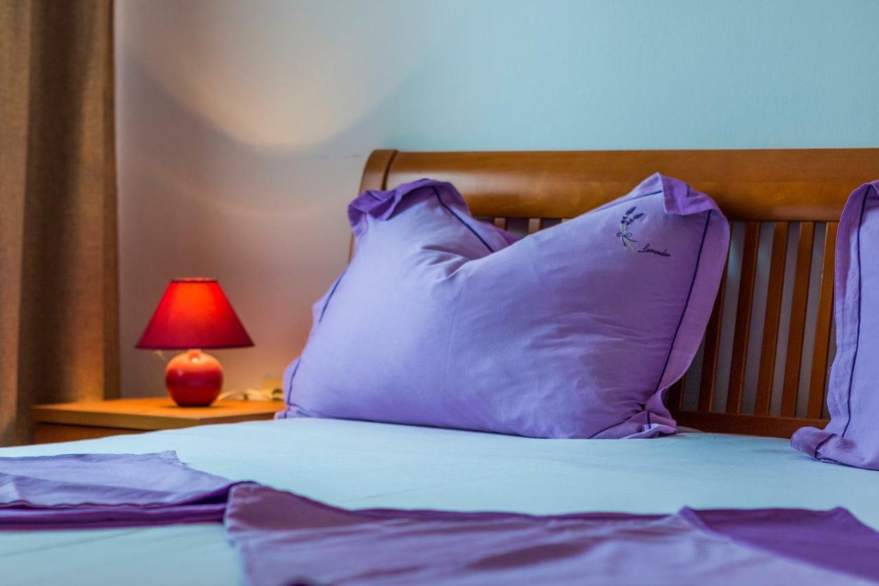 Apartman Studio Lägenhet Pula Exteriör bild